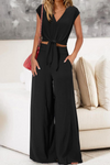 Color black